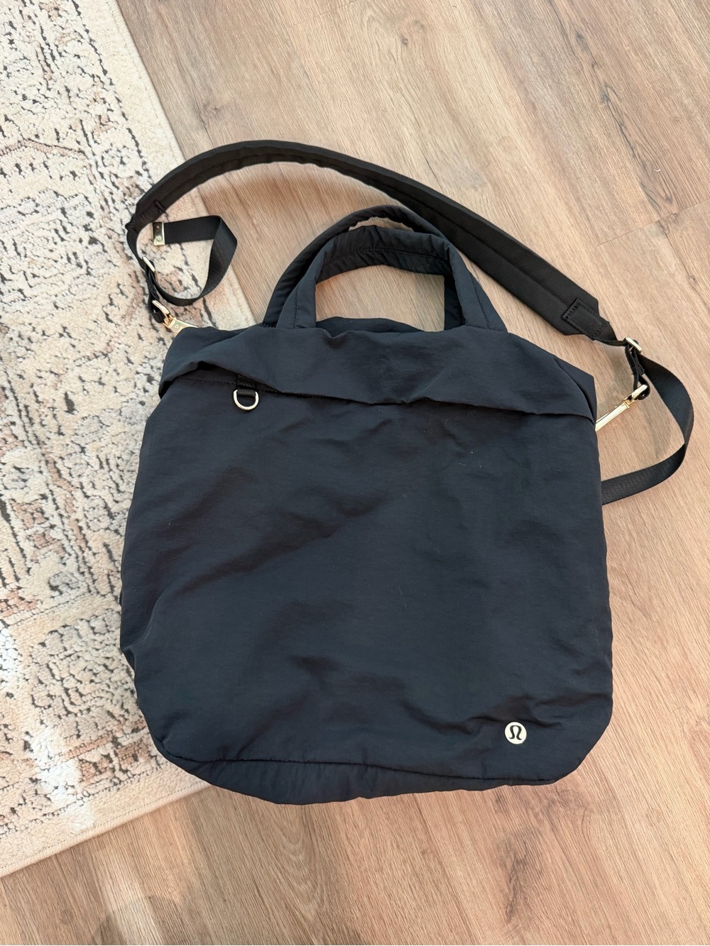 Lululemon bag